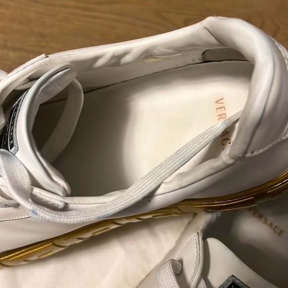 Versace GRECA SNEAKERS - Picture 2 of 3
